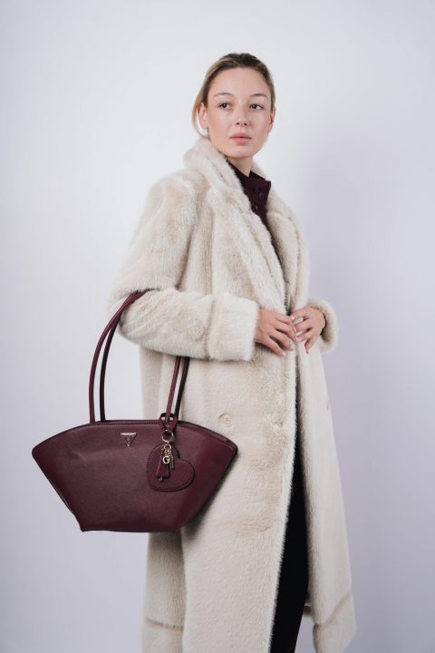 BORSA CON TRACOLLA – GUESS