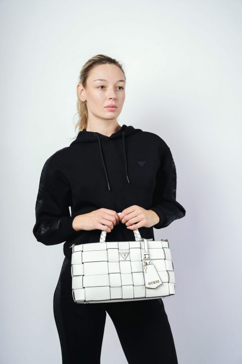 BORSA CON TRACOLLA – GUESS