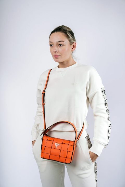 BORSA CON TRACOLLA – GUESS