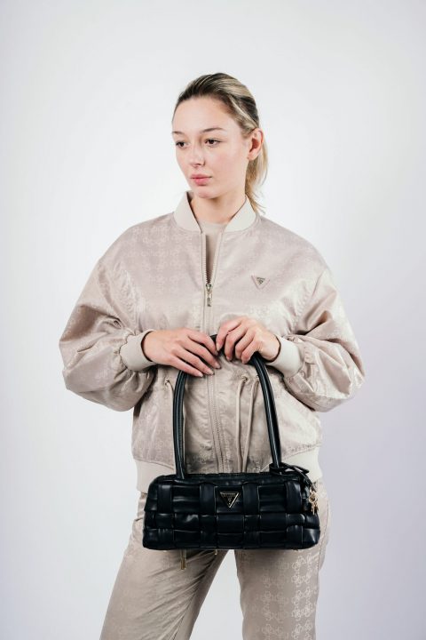 BORSA CON TRACOLLA – GUESS