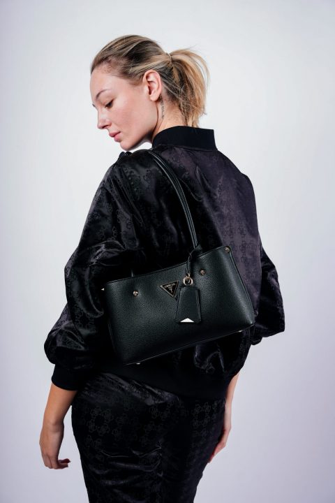 BORSA CON TRACOLLA – GUESS