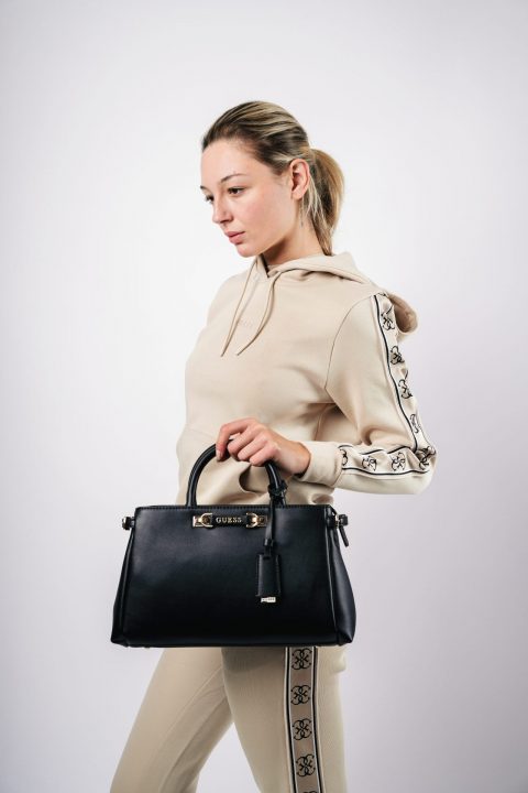 BORSA CON TRACOLLA – GUESS