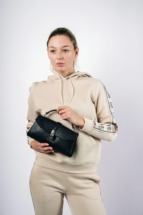 BORSA CON TRACOLLA – GUESS