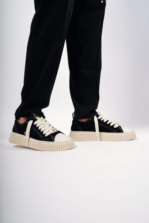 SNEAKERS – PRET A PORTER