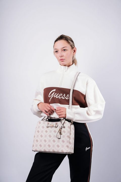 BORSA CON TRACOLLA – GUESS