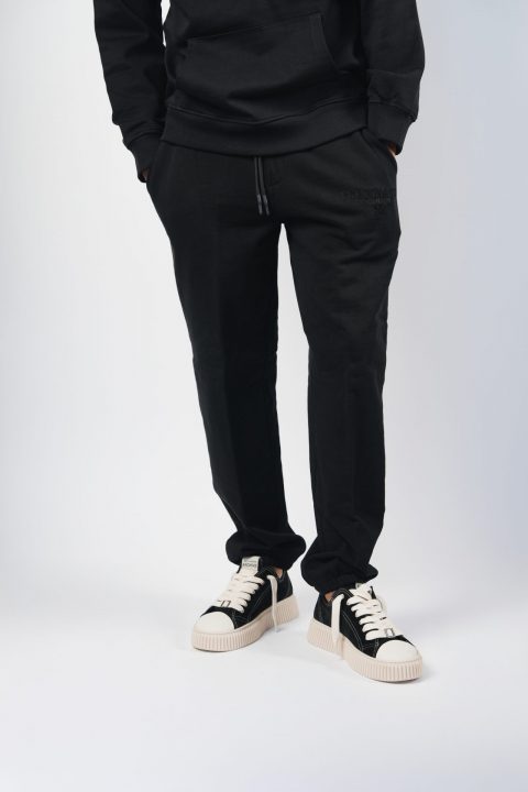 PANTATUTA – JOHN RICHMOND